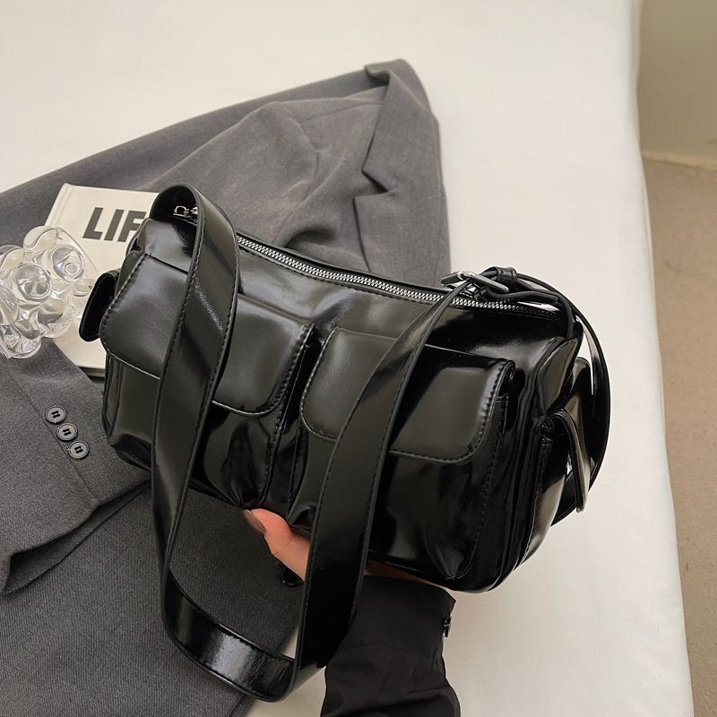 Autumn Angola Red Vintage Small Square Bag for Women - Trendy Shoulder Crossbody Bag 2025 Fashion Essential Autumn Angola Red Vintage Small Square Bag for Women - Trendy Shoulder Crossbody Bag 2025 Fashion Essential