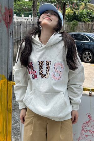 Autumn Winter Camouflage Couple Hoodie with Cashew Flower Leopard Print and Letter Patch Embroidery, Y2K Streetwear Fashion