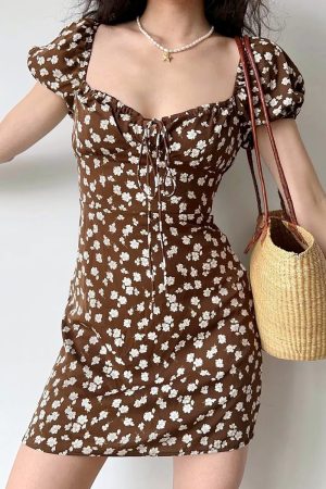 Backless Floral Dress for Women - Summer Vintage A-Line Skirt, Square Neck, Sexy European & American Style