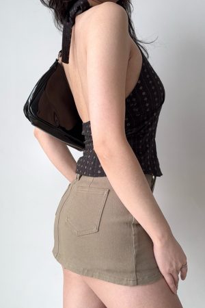 Backless Halter Top for Women - Sexy Slim Fit American Vintage Style - Trendy Y2K Inspired Outerwear