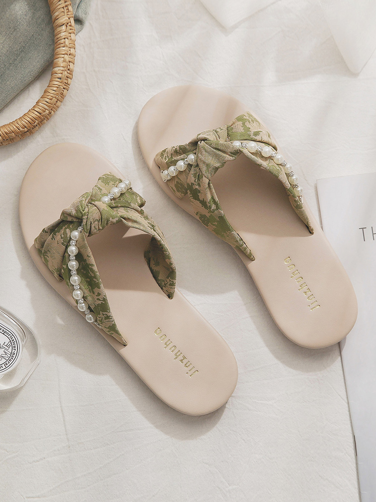 Beautiful Sheepskin Flat Sandals for Women - Summer French Style Beach Shoes, Perfect with Skirts - New Model 2025 Beautiful Sheepskin Flat Sandals for Women - Summer French Style Beach Shoes, Perfect with Skirts - New Model 2025