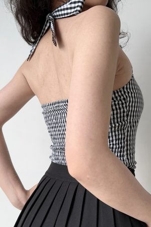 Black and White Checkered Slim Fit Halter Neck Tank Top - Women's Backless Cropped Top in European American Style, Y2K Fashion
