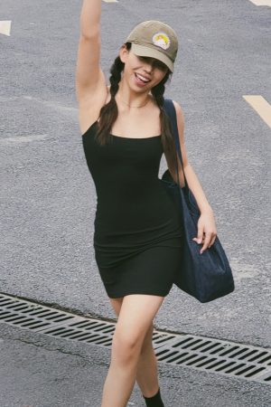 Black Spaghetti Strap Bodycon Dress - Slim Fit Retro Y2K Style for Spicy Girls - Itchy American Fashion