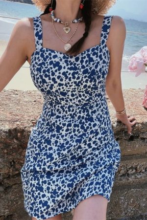 Blue Floral Waist-Defined Cami Dress - Square Neck American Vintage Style for Spring/Summer Vacation - Short Skirt, 2023 Trend