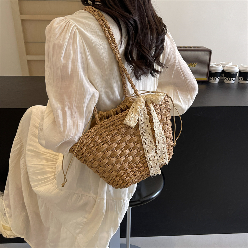 Bohemian Straw Beach Bag for Women - Woven Single-Shoulder Vacation Tote, Summer 2025 Vegetable Basket Style Bohemian Straw Beach Bag for Women - Woven Single-Shoulder Vacation Tote, Summer 2025 Vegetable Basket Style