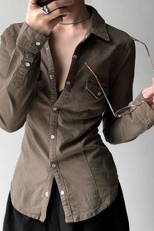 Brown Vintage Lapel Single-Breasted Long Sleeve Shirt for Women, Slim Fit, Versatile Y2K Style Top for Layering and Outerwear