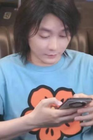 Camellia Print Loose Casual Short-Sleeve T-Shirt for Women - American Street Fashion, Perfect for 90s Y2K Style Couples