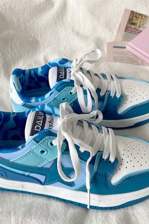 Casual Day Outfits, Easy Trendy Outfits 2.0 Shooting Star Aesthetic Sneakers