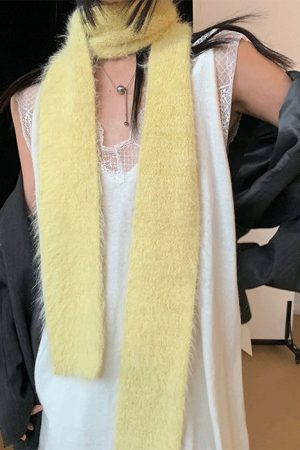 Casual Day Outfits, Easy Trendy Outfits 2000's Popstar Fuzzy Scarf