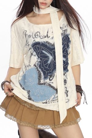 Casual Day Outfits, Easy Trendy Outfits 2007 Aesthetic Butterfly Patch Tee