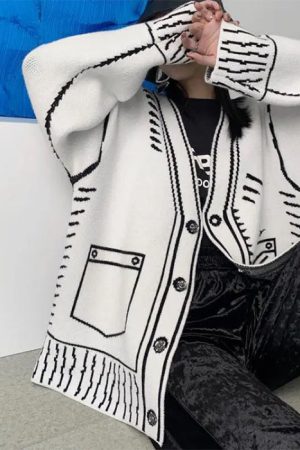 Casual Day Outfits, Easy Trendy Outfits 2D Cartoon Outline Knitted Cardigan