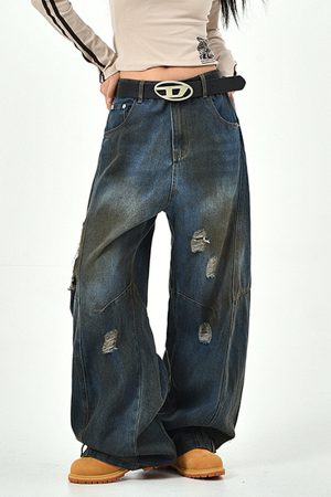 Casual Day Outfits, Easy Trendy Outfits 90s Distressed Baggy Jeans