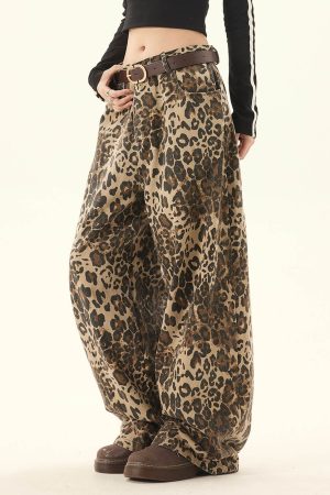 Casual Day Outfits, Easy Trendy Outfits Animal Instincts Leopard Print Wide-Leg Pants