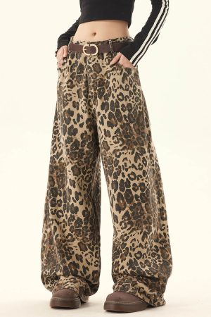 Casual Day Outfits, Easy Trendy Outfits Animal Instincts Leopard Print Wide-Leg Pants