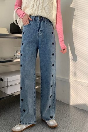 Casual Day Outfits, Easy Trendy Outfits Black Hearts Jeans