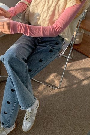 Casual Day Outfits, Easy Trendy Outfits Black Hearts Jeans