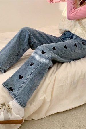 Casual Day Outfits, Easy Trendy Outfits Black Hearts Jeans