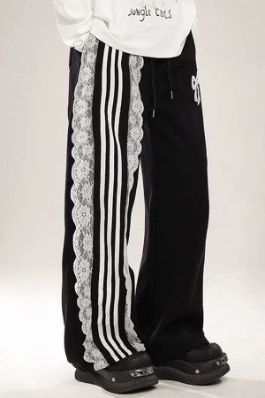 Casual Day Outfits, Easy Trendy Outfits Blokette Aesthetic Striped Pants