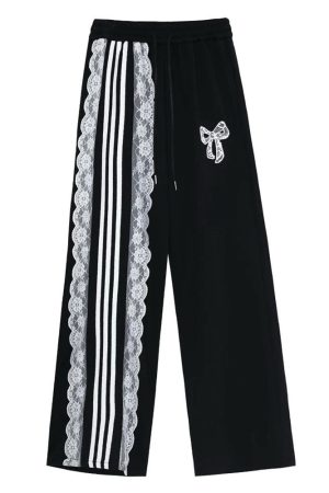 Casual Day Outfits, Easy Trendy Outfits Blokette Aesthetic Striped Pants