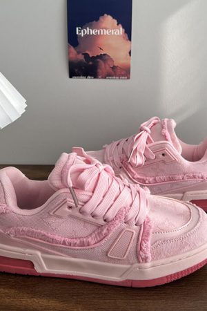 Casual Day Outfits, Easy Trendy Outfits Candy Fairy Aesthetic Sneakers