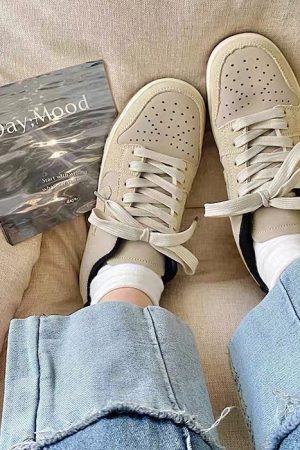 Casual Day Outfits, Easy Trendy Outfits Clean Girl Aesthetic Sneakers