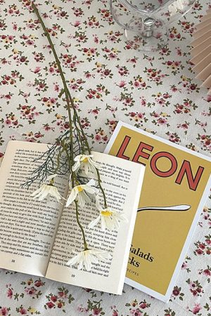 Casual Day Outfits, Easy Trendy Outfits Cottage Calling Floral Tablecloth