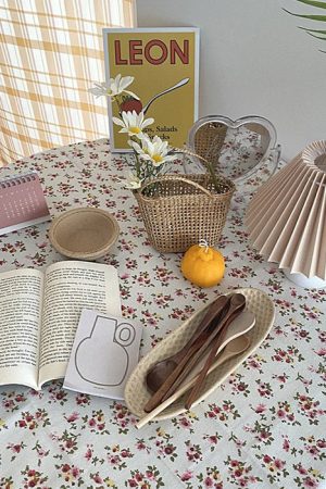 Casual Day Outfits, Easy Trendy Outfits Cottage Calling Floral Tablecloth