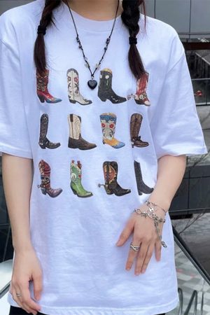 Casual Day Outfits, Easy Trendy Outfits Cowboy Boots Graphic Tee