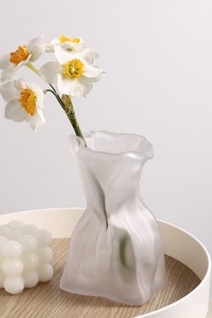Casual Day Outfits, Easy Trendy Outfits Crumpled Paper Glass Flower Vase