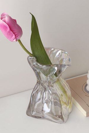 Casual Day Outfits, Easy Trendy Outfits Crumpled Paper Glass Flower Vase