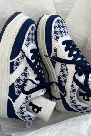 Casual Day Outfits, Easy Trendy Outfits Dogtooth Check Aesthetic Sneakers