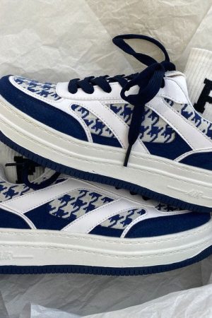 Casual Day Outfits, Easy Trendy Outfits Dogtooth Check Aesthetic Sneakers