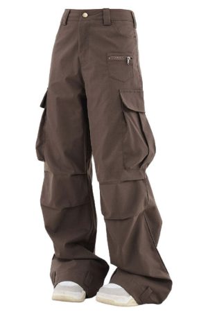 Casual Day Outfits, Easy Trendy Outfits Downtown Girl Brown Cargo Pants