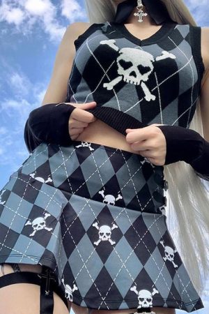 Casual Day Outfits, Easy Trendy Outfits Emo Aesthetic Argyle Vest