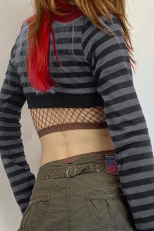 Casual Day Outfits, Easy Trendy Outfits Emo Aesthetic Striped Long Sleeve Top