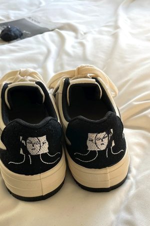 Casual Day Outfits, Easy Trendy Outfits Face Embroidery Aesthetic Black Sneakers