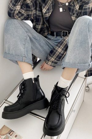 Casual Day Outfits, Easy Trendy Outfits Fall Aesthetic Lacquered Lace Up Boots