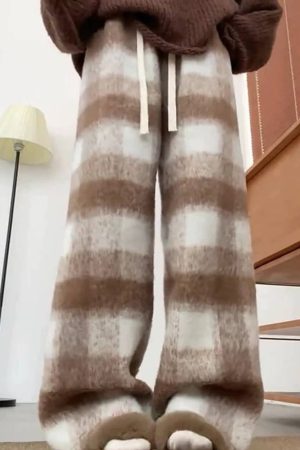 Casual Day Outfits, Easy Trendy Outfits Fall Feels Cozy Plaid Trousers