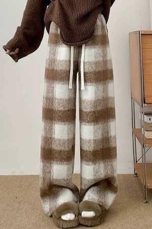 Casual Day Outfits, Easy Trendy Outfits Fall Feels Cozy Plaid Trousers