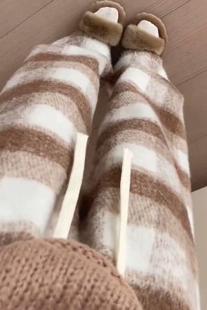 Casual Day Outfits, Easy Trendy Outfits Fall Feels Cozy Plaid Trousers