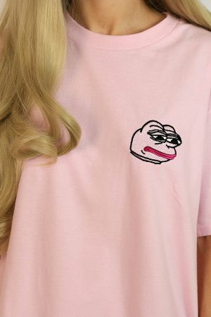 Casual Day Outfits, Easy Trendy Outfits Feelz Bad Face T-Shirt in Pink