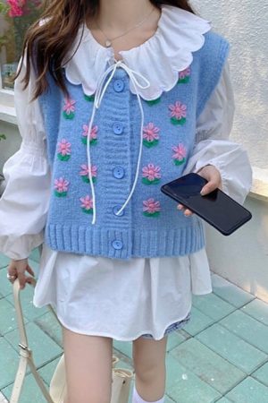 Casual Day Outfits, Easy Trendy Outfits Flower Embroidery Blue Knit Vest