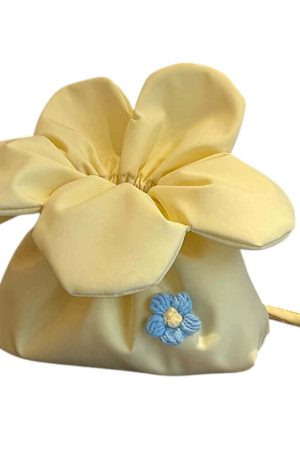 Casual Day Outfits, Easy Trendy Outfits Flower Shaped Mini Bag