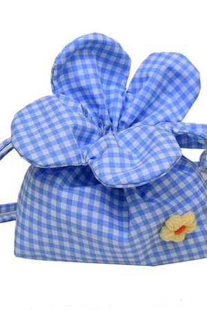 Casual Day Outfits, Easy Trendy Outfits Flower Shaped Mini Bag