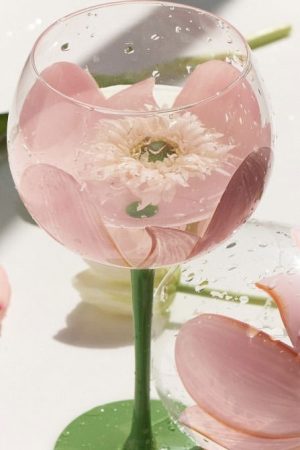 Casual Day Outfits, Easy Trendy Outfits French Aesthetic Flower Glass