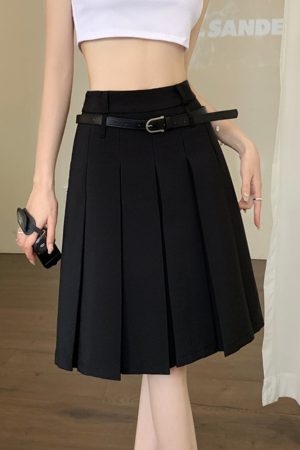 Casual Day Outfits, Easy Trendy Outfits Good Manners Midi Pleated Skirt