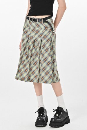 Casual Day Outfits, Easy Trendy Outfits Good Manners Plaid Kilt Skirt