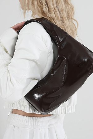 Casual Day Outfits, Easy Trendy Outfits Gossip Goes Around Bow Shoulder Bag