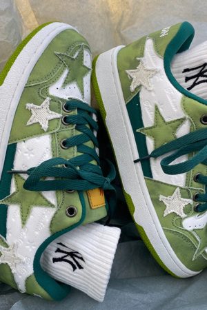 Casual Day Outfits, Easy Trendy Outfits Green Star Sneakers