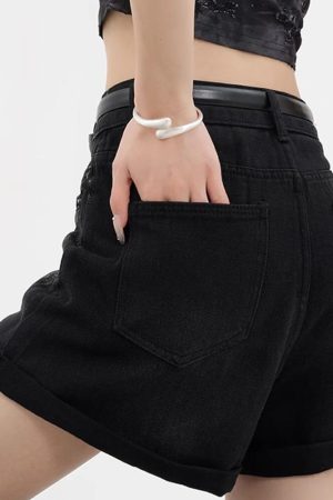 Casual Day Outfits, Easy Trendy Outfits Grunge Aesthetic Denim Shorts